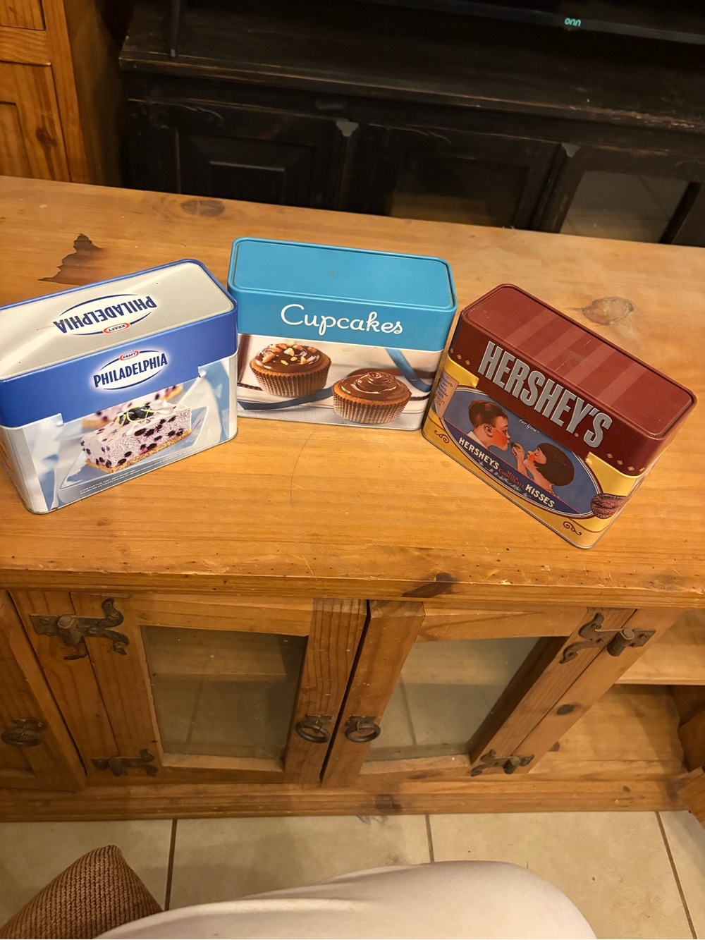 Vintage Recipe Tin Set of 3 w/ Recipe Cards Hershey’s & Philadelphia cupcakes